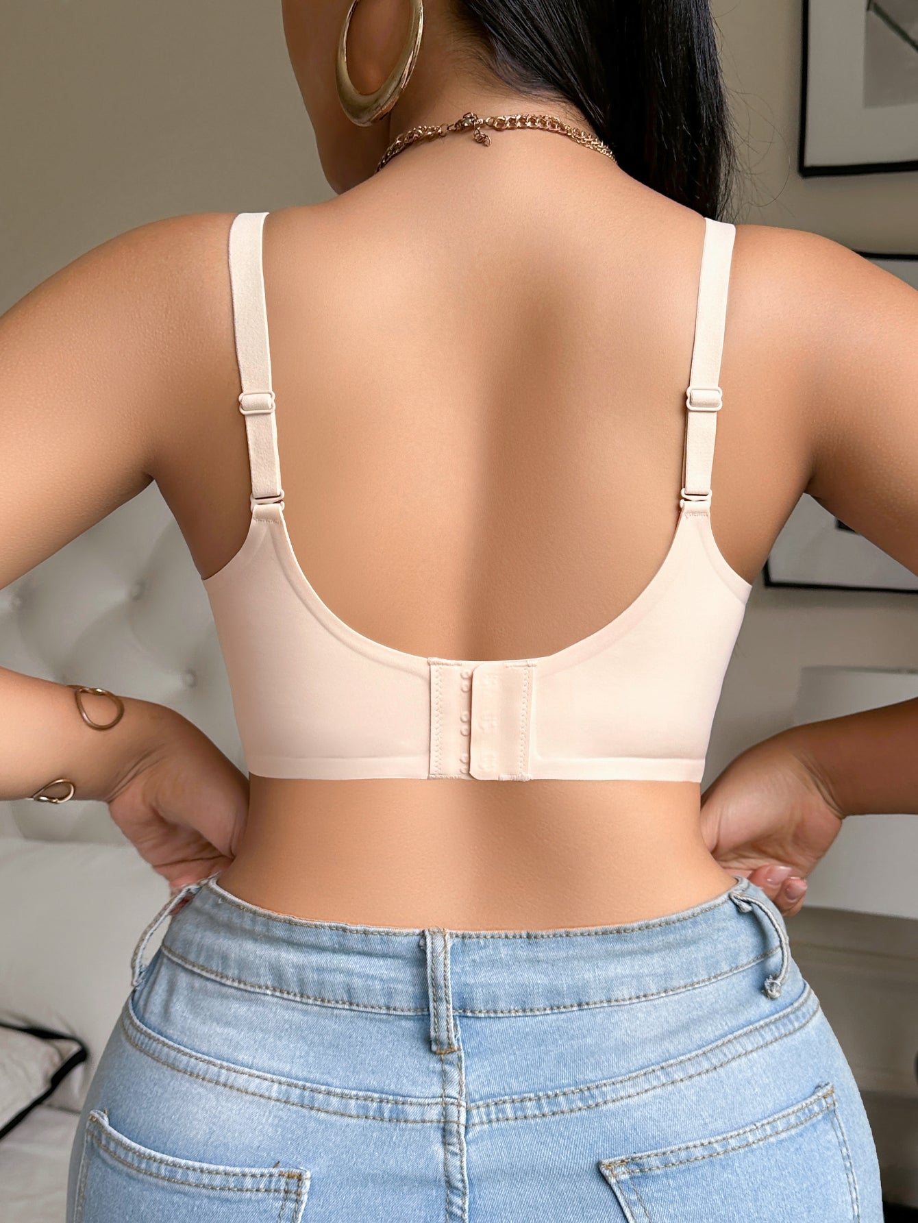 Seamless Full Coverage Convertible Bra