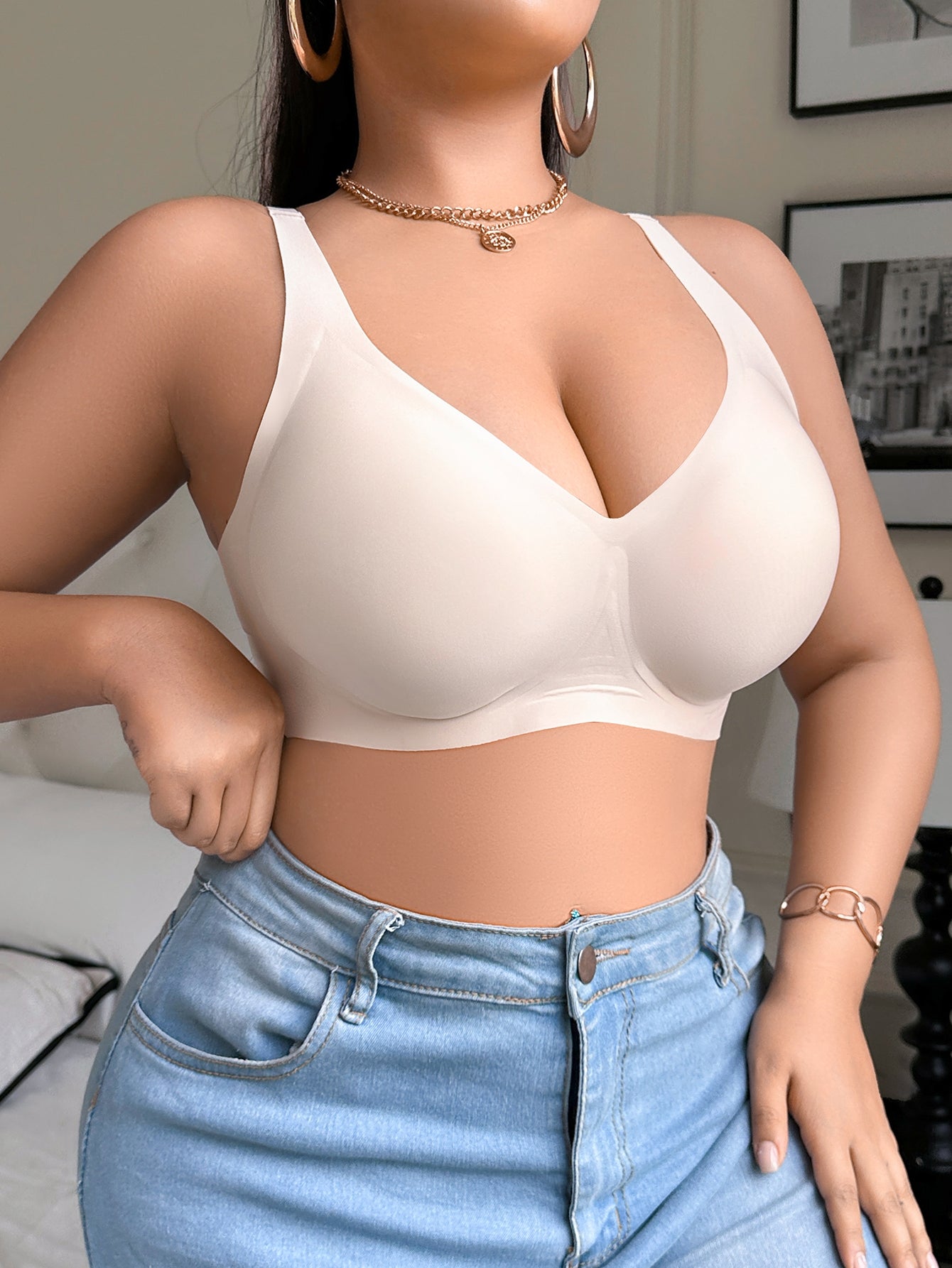 Wireless V Neck Bra with Front-Adjustable